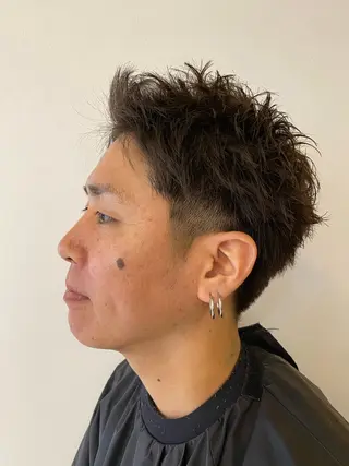 ショート カラー 田崎 暁大のヘアスタイル