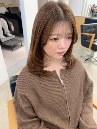 ミディアム vince. moekoのヘアスタイル