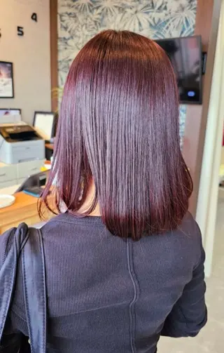 ミディアム 艶カラー🩰矯正🪄 marina🕯️のヘアスタイル