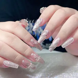 ネイル Queens 榊 まおのネイルデザイン