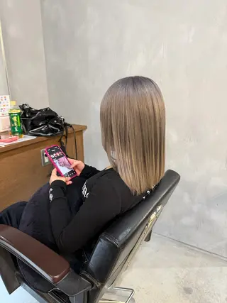 ミディアム カラー ✂︎SAITOU AKIRA✂︎のヘアスタイル