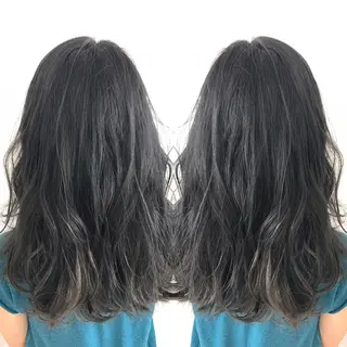 セミロング カラー Oopsレイヤー 加藤澄都のヘアスタイル