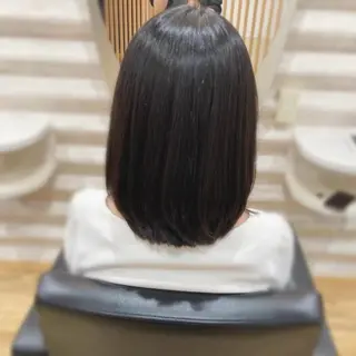 セミロング カラー KON|ごまかさない 艶。酸熱×精密カットのヘアスタイル