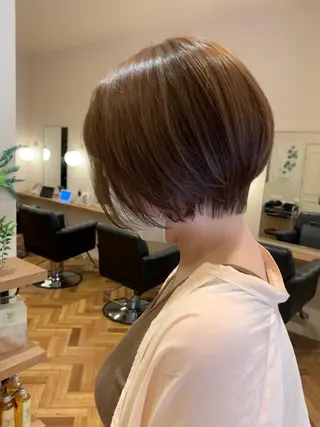ショート カラー 韓国レイヤー×艶髪 ハイトーンRyukiのヘアスタイル