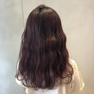 セミロング カラー 荒木 依莉亜のヘアスタイル