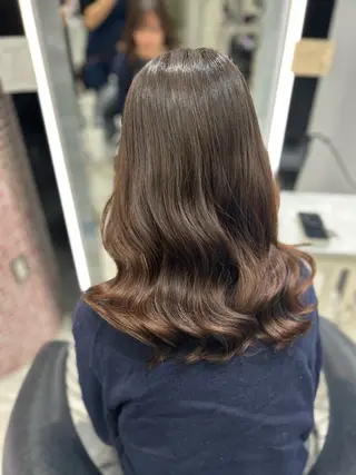 ミディアム パーマ 韓国っぽ水光肌カラー マンツーマン🫧なおのヘアスタイル