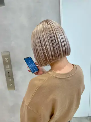 ショート カラー ブリーチ&髪質改善 TAIGAのヘアスタイル