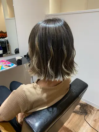 ショート カラー 美髪・透明感カラー 西川仁弥のヘアスタイル