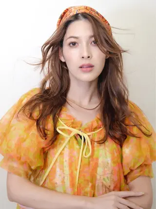 MEGU/layer cut/透明感カラーのヘアスタイル
