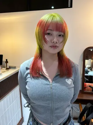 セミロング レイヤーカット🍃 カネコのヘアスタイル
