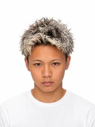 カラー メンズ 心斎橋メンズサロン リベルテグリットのヘアスタイル