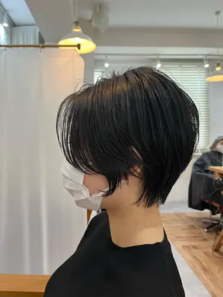 ショート 襟足でお悩みの方✂︎ くびれ職人ハシモトのヘアスタイル