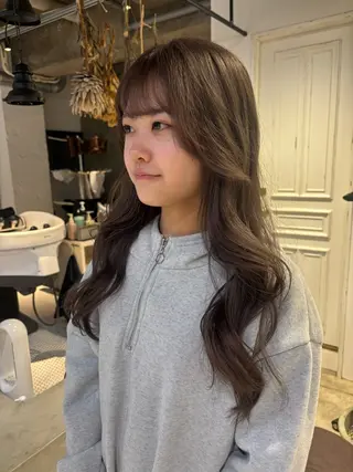 ロング 🎀抜け感ナチュラル 🎵asuna🪽のヘアスタイル