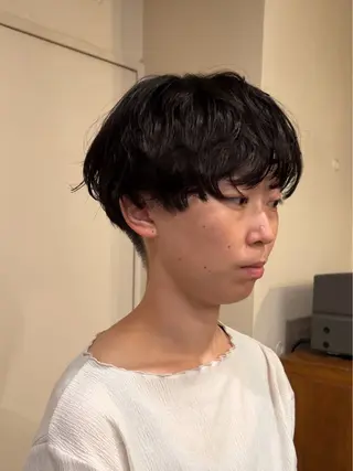 ショート パーマ 佐藤 優里奈のヘアスタイル
