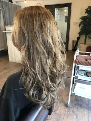 ロング 美髪・艶髪特化美容師 RYOJIのヘアスタイル