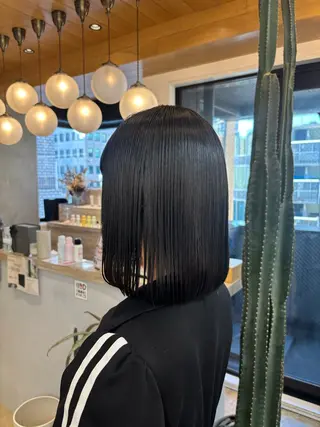 ショート カラー 美髪ショート🐝コテ 巻風パーマ💫RUIのヘアスタイル