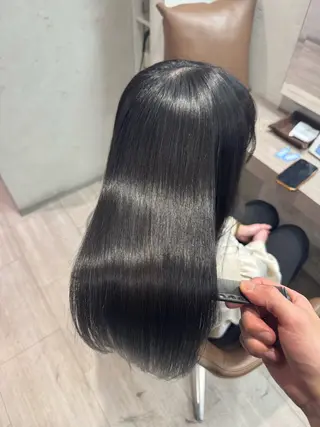 ロング カラー 髪の年齢悩み解消/ 白髪と癖毛 松本雄光のヘアスタイル