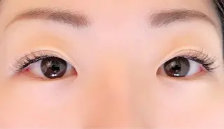 マツエク・マツパ ネイル&アイラッシュ アイブロウBloomのマツエク・マツパデザイン