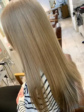 ロング ✨ハイトーン✨艶髪 ✨髪質改善✨和田のヘアスタイル