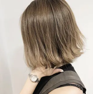 カラー 夜23時まで予約🉑 reverieあきらのヘアスタイル