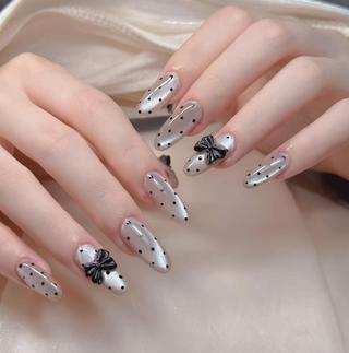 ネイル エリ🫧 nail池袋東口のネイルデザイン