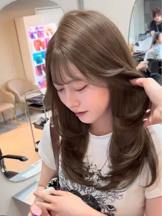 ロング カラー 艶感カラー 🩵レイヤー/紫音のヘアスタイル