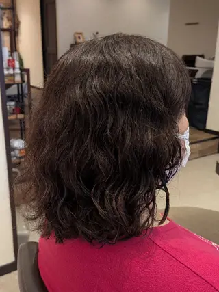 ミディアム パーマ 🔸艶髪/髪質改善 ︎ ✂つちや🔸のヘアスタイル
