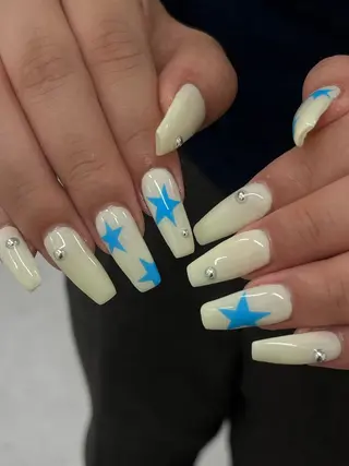 ネイル schon 🎀saraのネイルデザイン