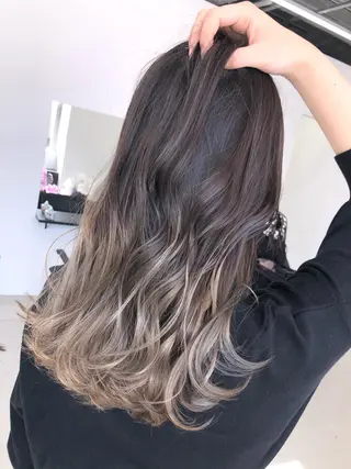 セミロング カラー ブリーチ 透明感HIDEのヘアスタイル