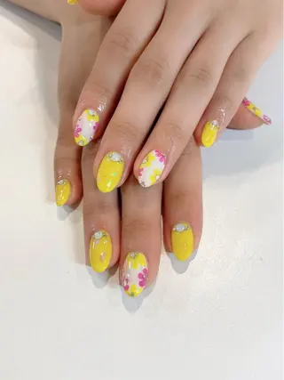 ネイル Adore nailのネイルデザイン