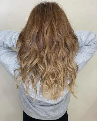 セミロング カラー 仙台×ブリーチ 斎藤相慶のヘアスタイル
