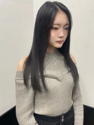 ロング カラー 渋谷🖤 艶髪🖤透明感カラーのヘアスタイル