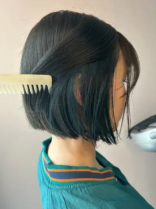 ショート カラー hubhair レイヤー/透明感のヘアスタイル