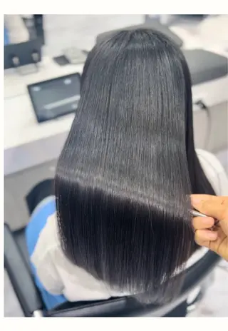 ロング 赤木 達哉のヘアスタイル