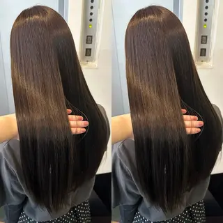 カラー slit kokoroのヘアスタイル