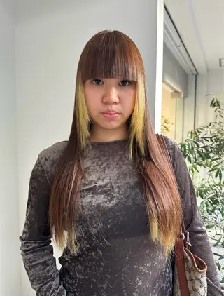 ロング 松本 雪愛のヘアスタイル