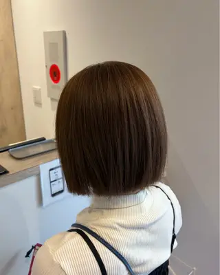 ショート カラー 山川 大翔のヘアスタイル
