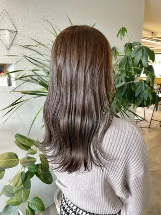ロング カラー 谷口 優希のヘアスタイル