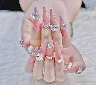 ネイル Hin Hana Nailのネイルデザイン