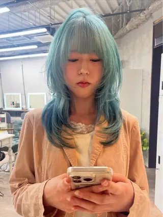 ミディアム カラー limit ユイカ/ ハイトーンカラー💫のヘアスタイル