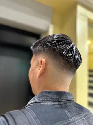 ショート 【床屋💈No.1】 ドラゴン🐉のヘアスタイル
