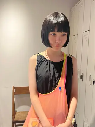 ミディアム io濱川 遥のヘアスタイル