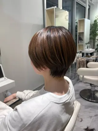 ショート 明壁 沙弓のヘアスタイル
