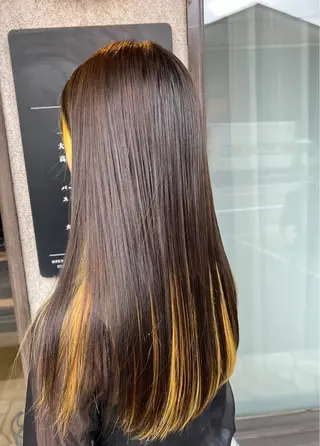 カラー IVERA二刀流⚔️ 横野圭⚔️のヘアスタイル