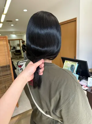セミロング ブリーチカラー🫧 森　凪沙のヘアスタイル
