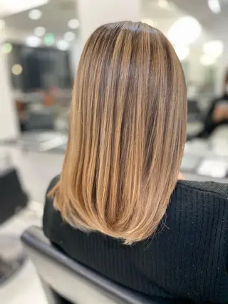 セミロング カラー レイヤーカット 赤み消し　店長/大和のヘアスタイル