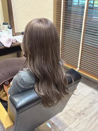 ロング カラー 棚邊 くるみのヘアスタイル