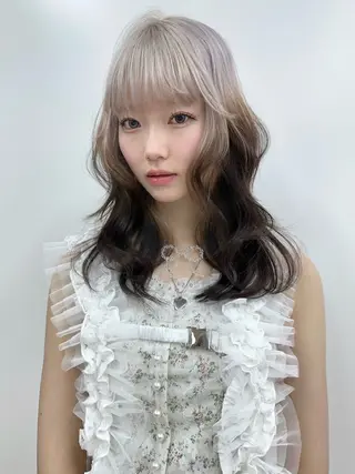 セミロング カラー 'AXIS wakanaのヘアスタイル