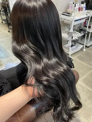 ロング 【aini天王寺】 𝐚𝐢𝐫𝐢✂︎のヘアスタイル