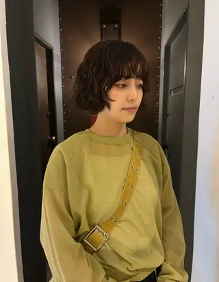 パーマ あやか/ベージュ /透け感カラーのヘアスタイル